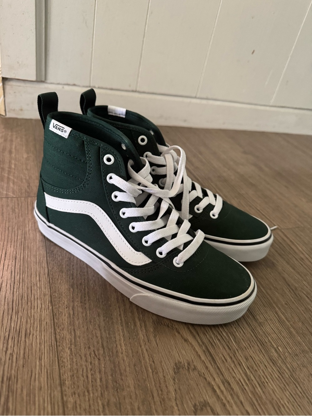 Vans Sk8-Hi High Top Sneakers in Forest Green & White